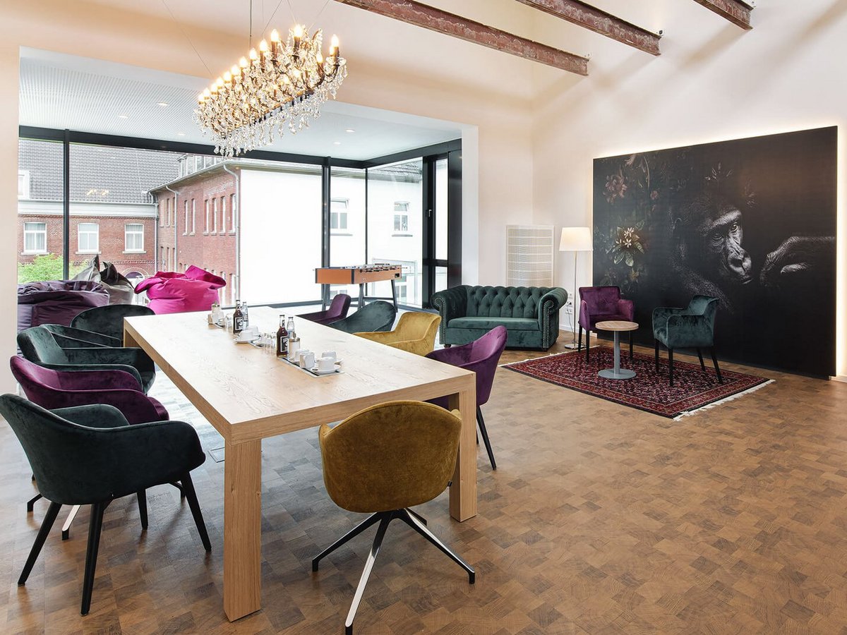 Kreativraum Kubus mit Block 